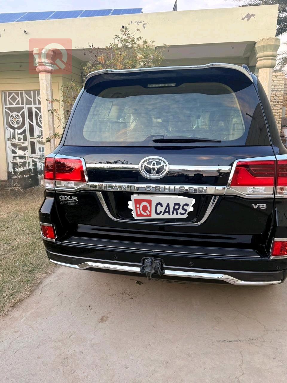 تويوتا لاندكروزر